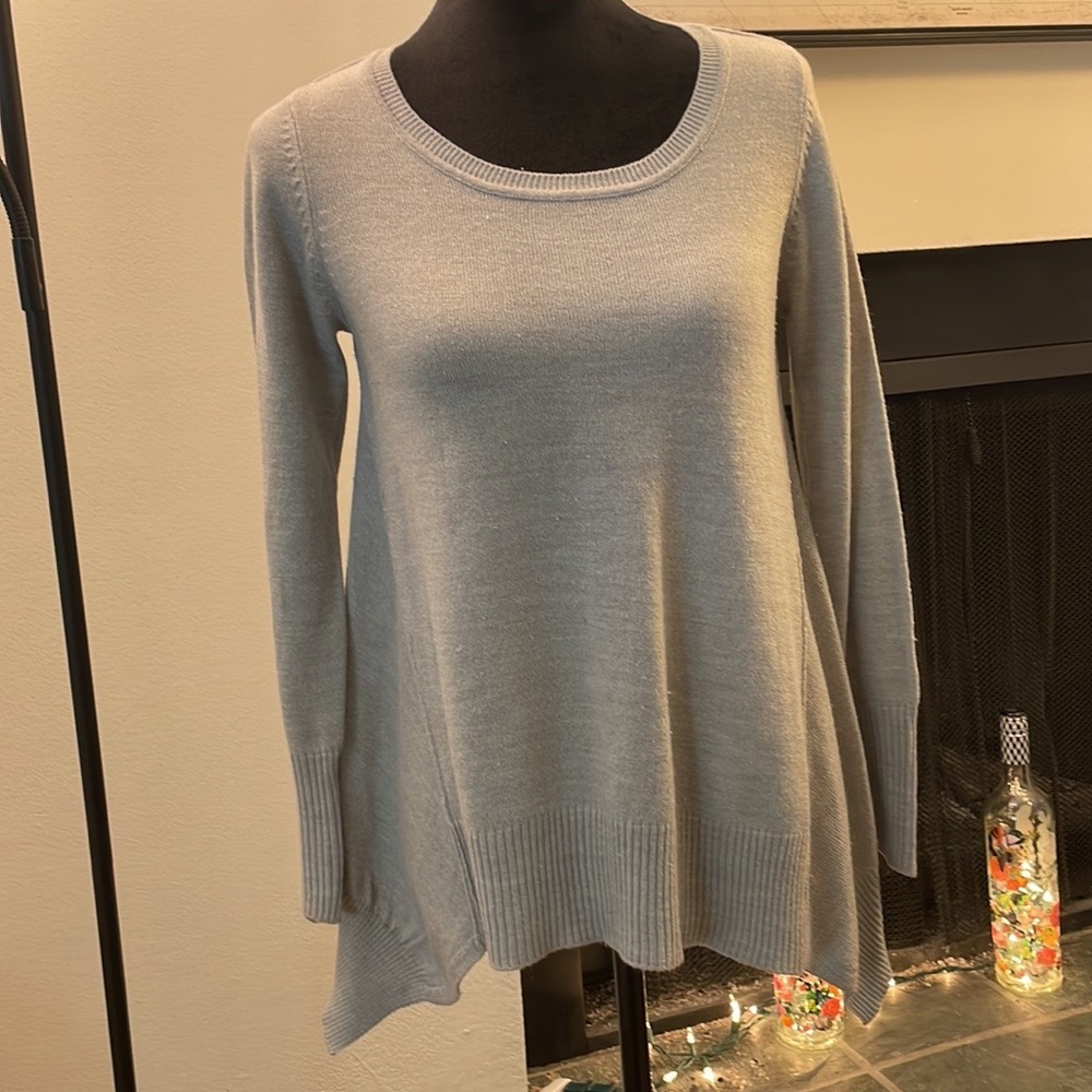Grey sweater - Picture 2 of 12